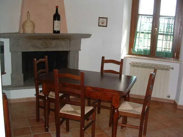 مزرعة للإقامة Agriturismo Pietramora بيتيجليانو إيطاليا
